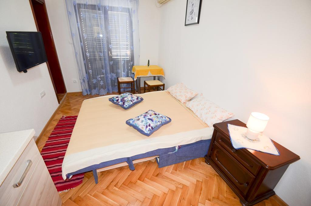 Apartments Ceklin Kotor Bagian luar foto