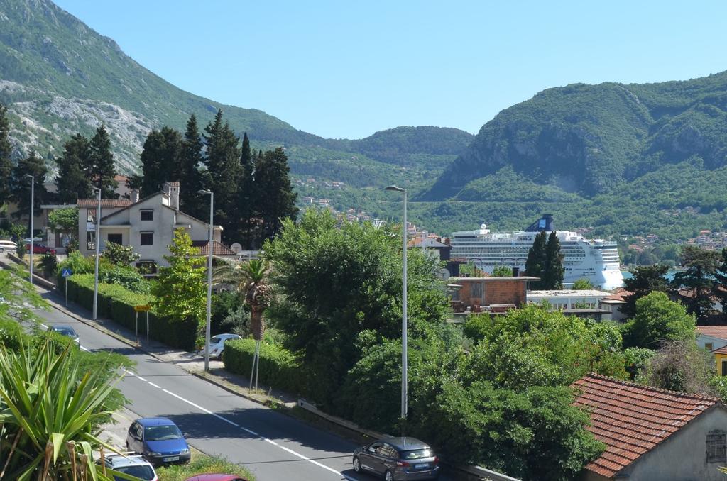 Apartments Ceklin Kotor Bagian luar foto