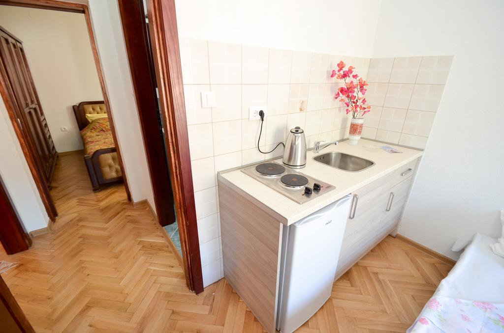 Apartments Ceklin Kotor Bagian luar foto