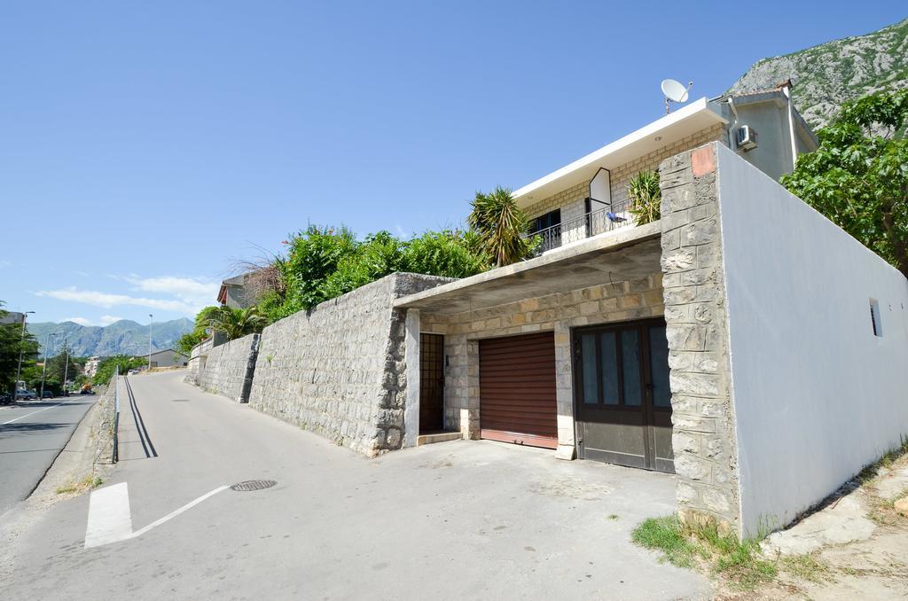 Apartments Ceklin Kotor Bagian luar foto
