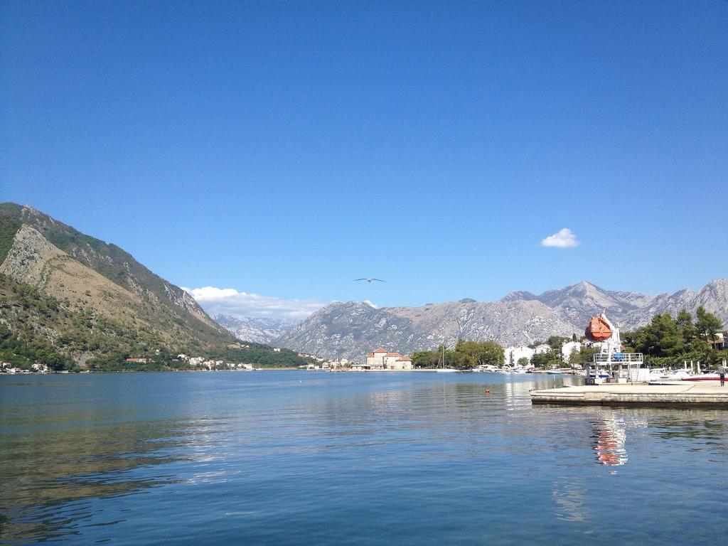 Apartments Ceklin Kotor Bagian luar foto